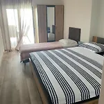 Apartment Luka *
